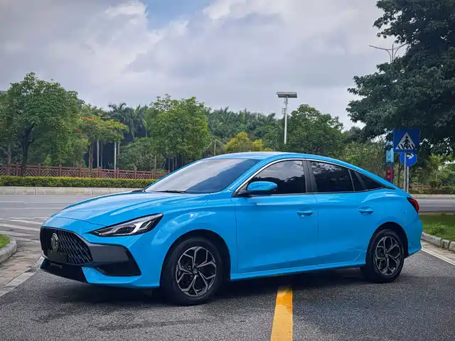MG 5 180DVVT CVT, Молодёжный Стиль