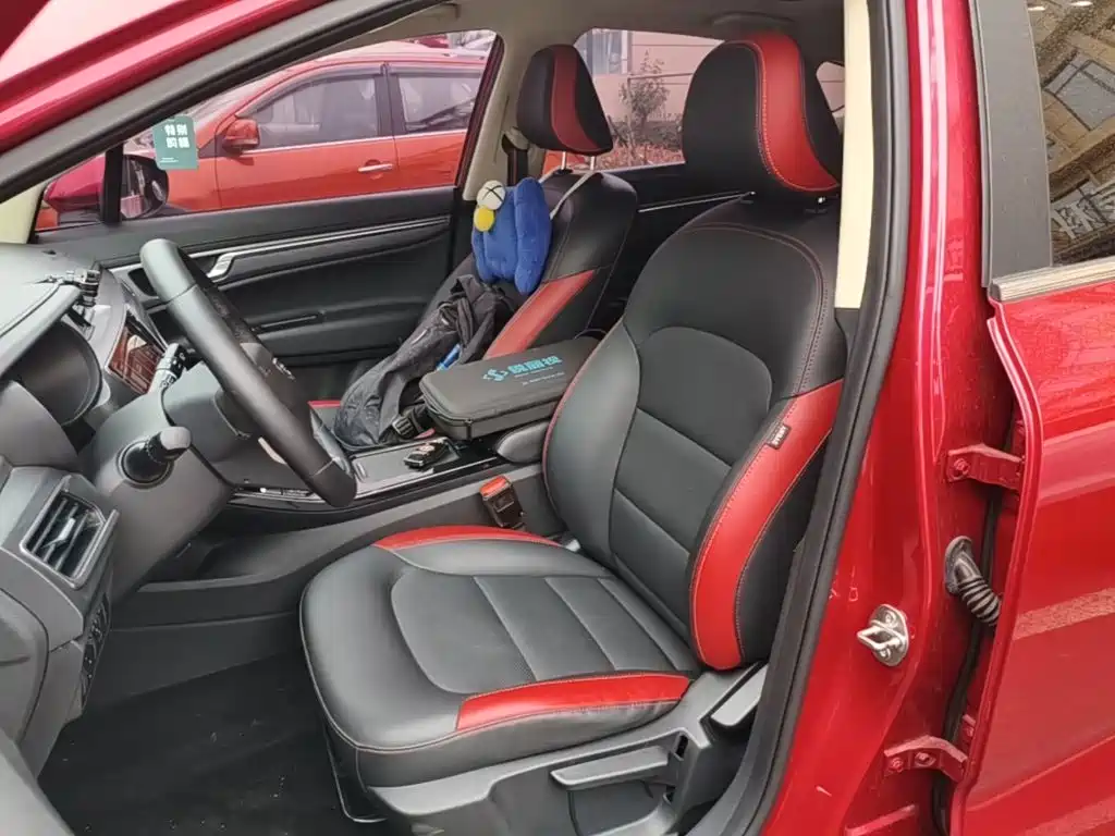 Photo 15 - Geely Emgrand GS