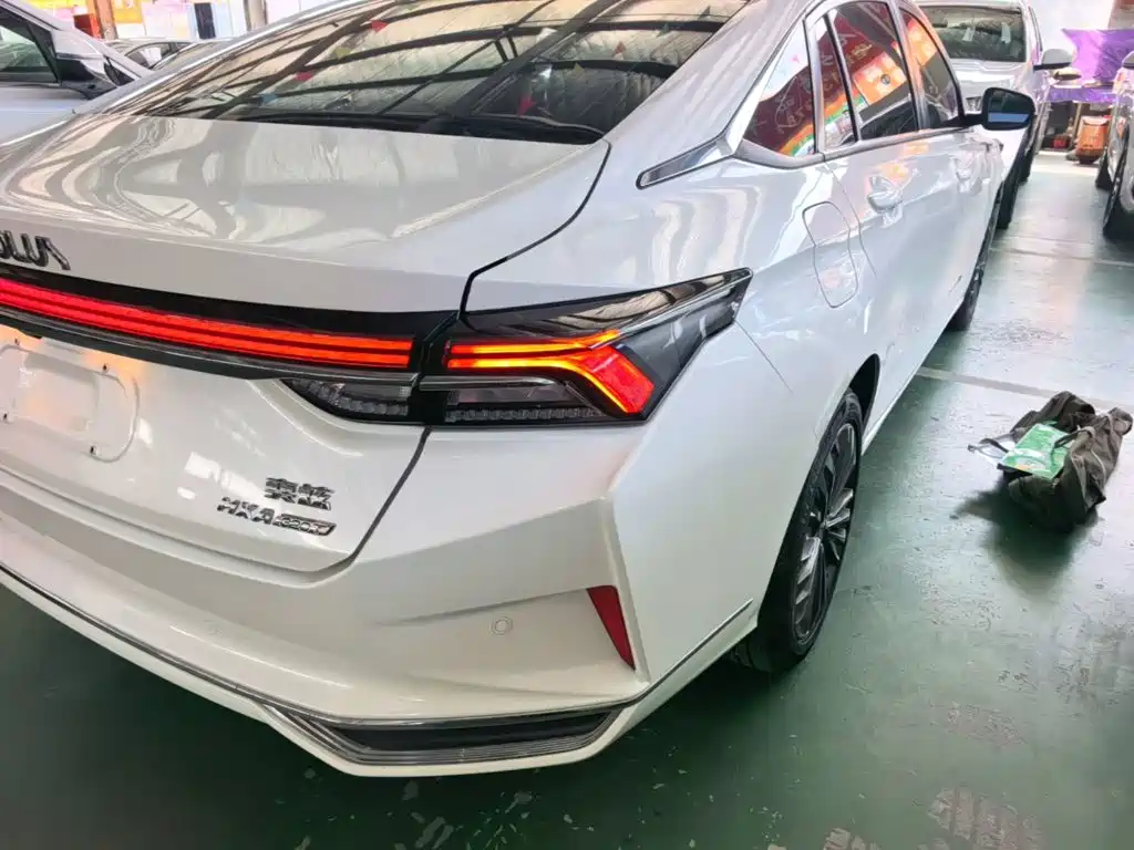 Dongfeng Aeolus Yixuan MAX 2022 2021 1.5T Super Dad Edition
