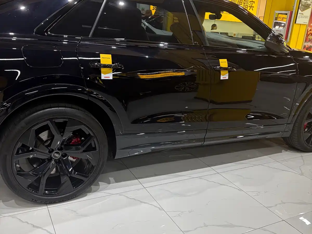 صورة 3 - Audi RS Q8