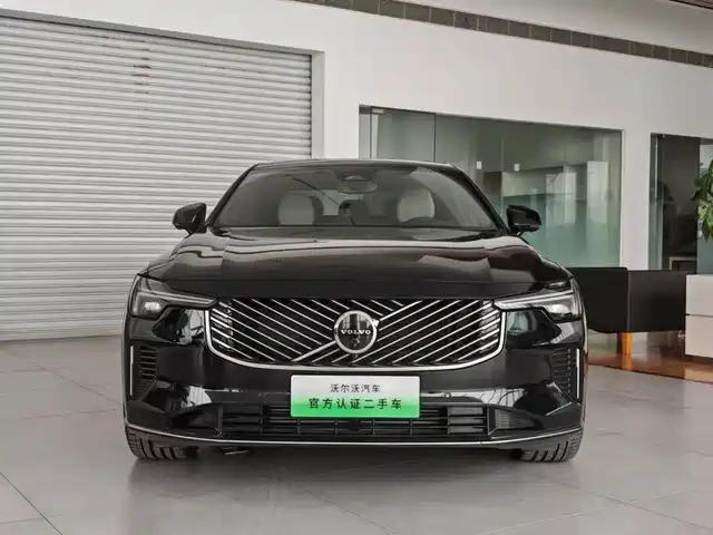 Volvo S90 Plug-in Hybrid 2026 Plug-in Hybrid AWD Long Range Elegance Luxury — фото 2
