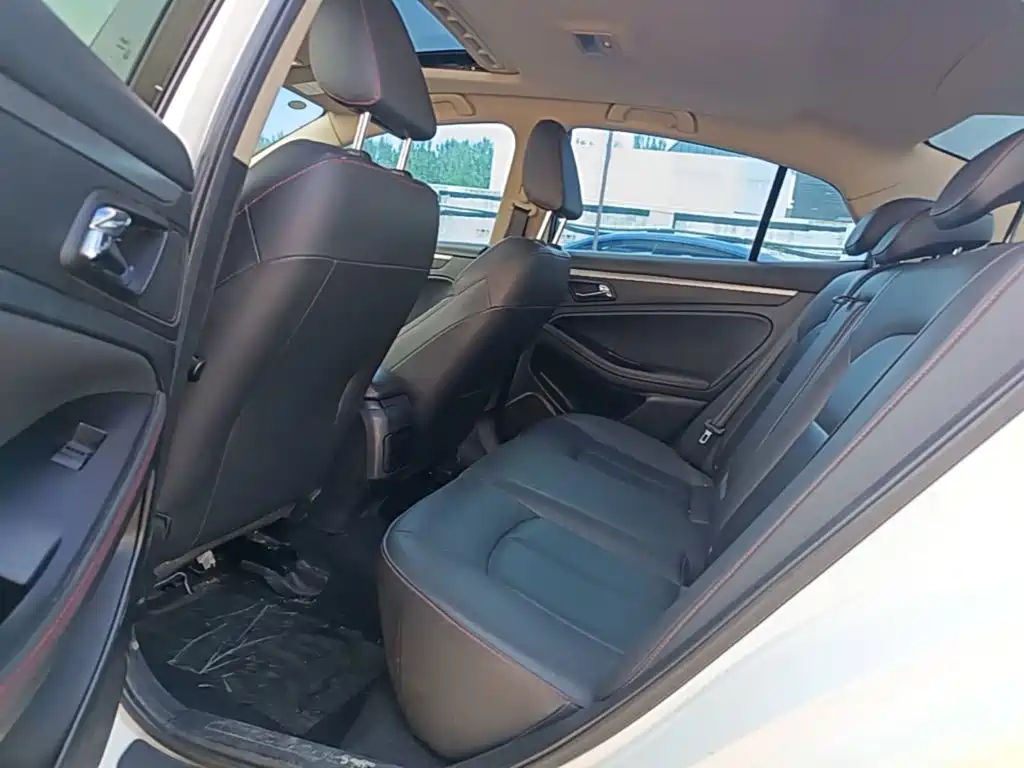 Besturn B70 2015 2014 2.0L Automatic Luxury