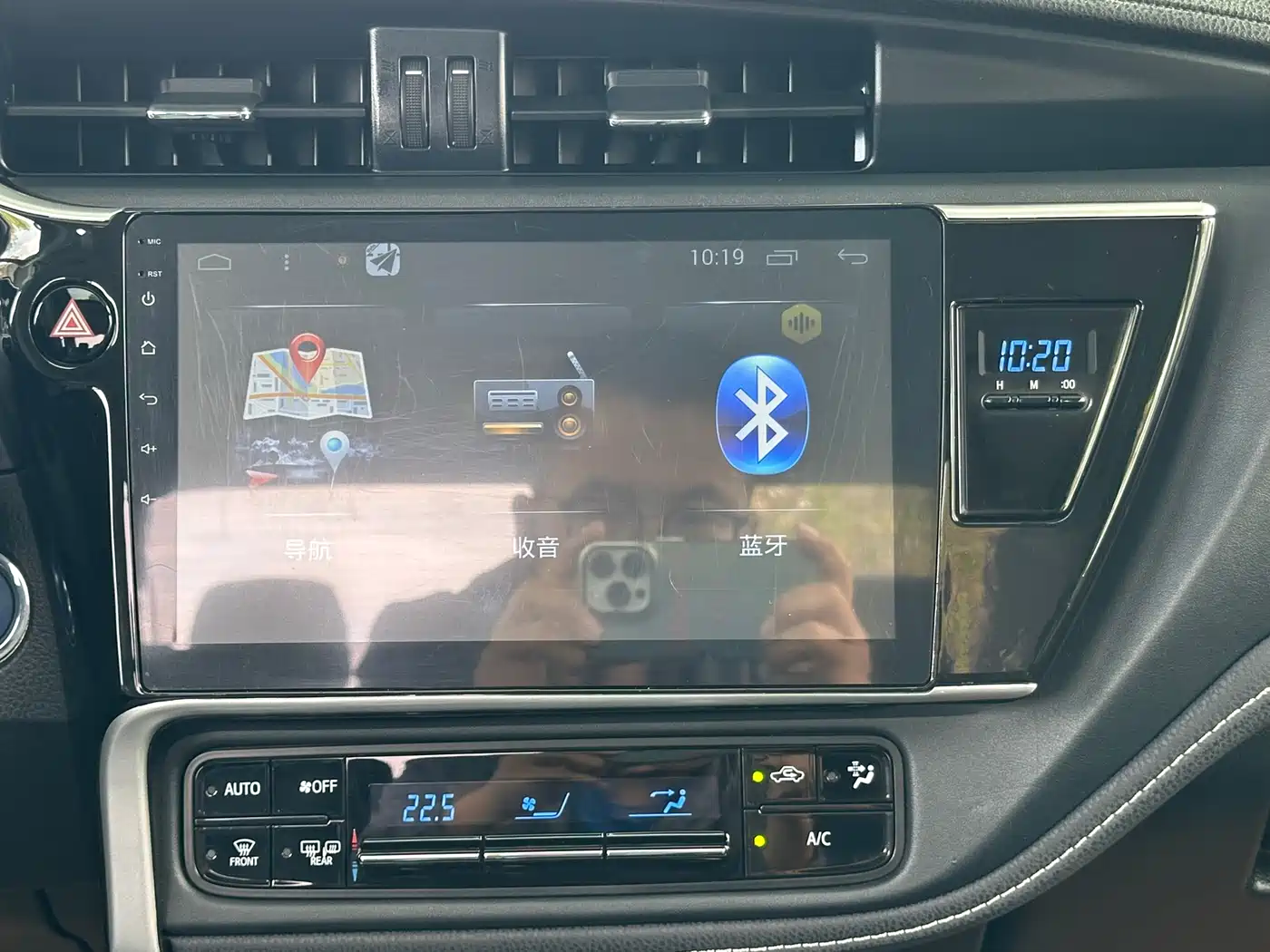 Toyota Corolla 2017 Facelift Hybrid 1.8L E-CVT Leading Edition фото 33