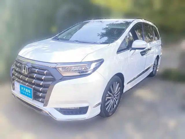 Honda Elysion 2024 2.0L e:HEV Luxury Edition — фото 1