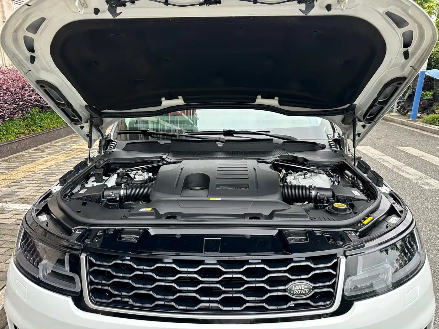Land Rover Range Rover Sport 2021 3.0 L6 SE фото 13