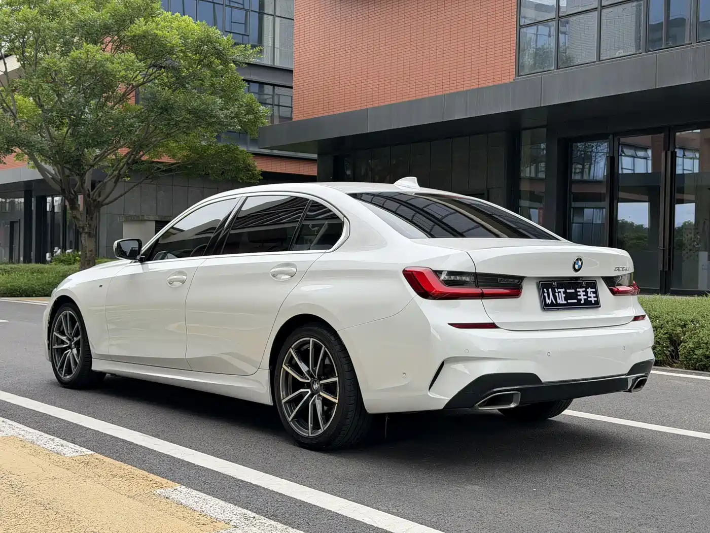 BMW 3 Series 2021 Facelift 325Li M Sport Package фото 4