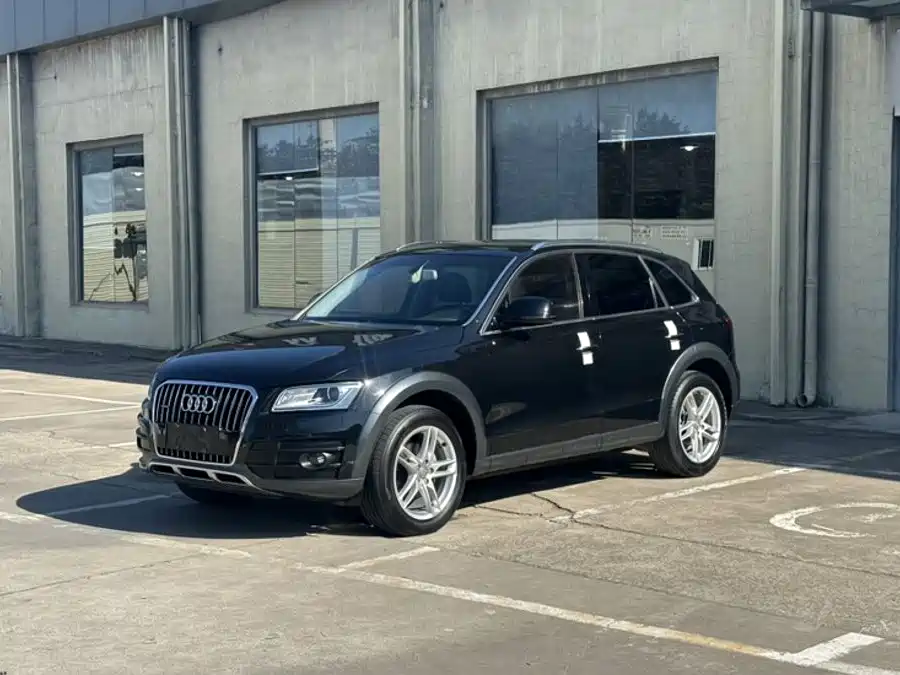 Audi Q5 2018 2017 Plus 40 TFSI Technology