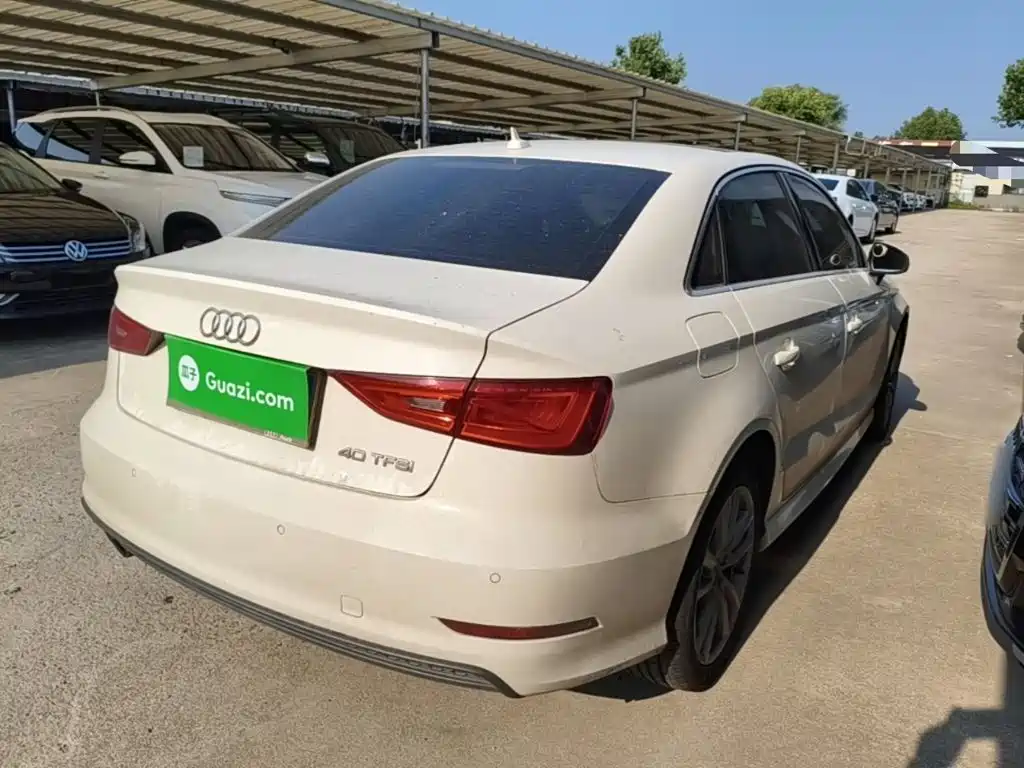 Audi A3 (Import) 2015 2014 Limousine 40 TFSI S line Comfort