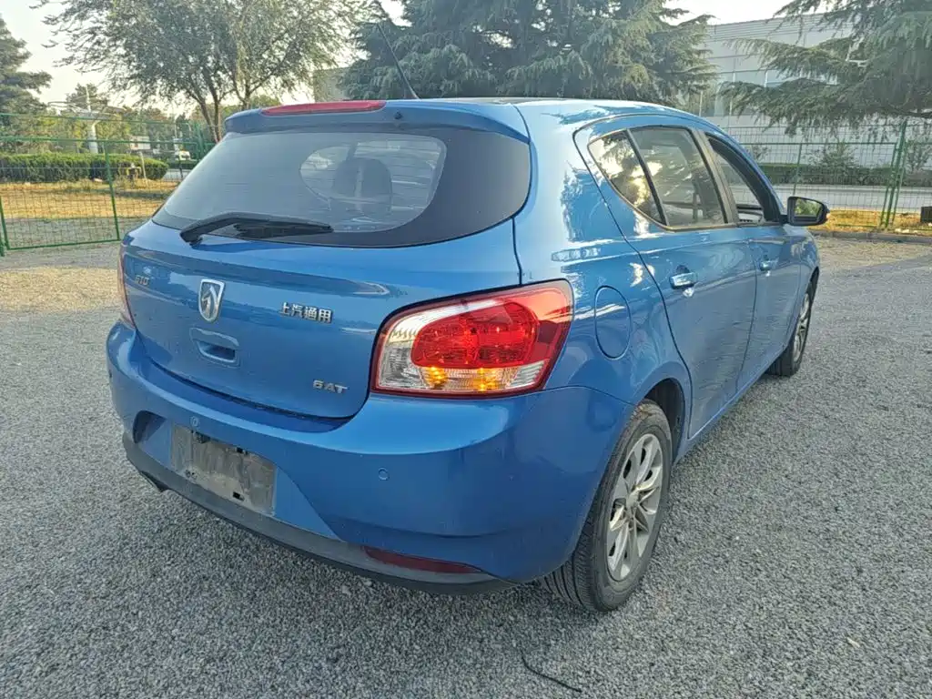 Фото 7 - Baojun 610