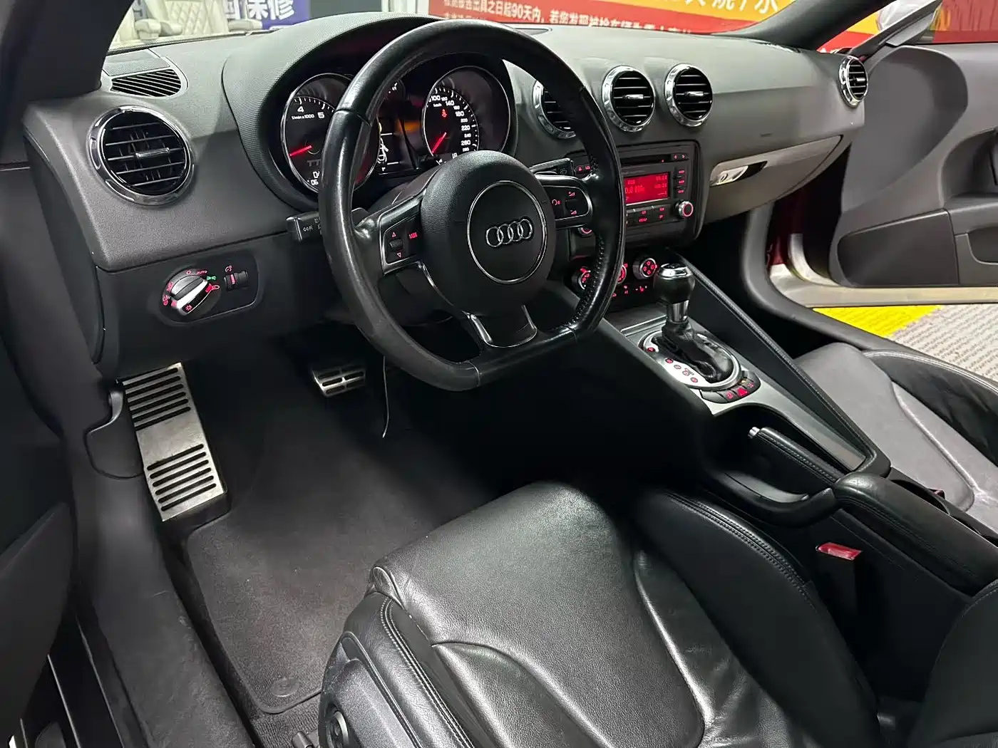Фото 9 - Audi TT