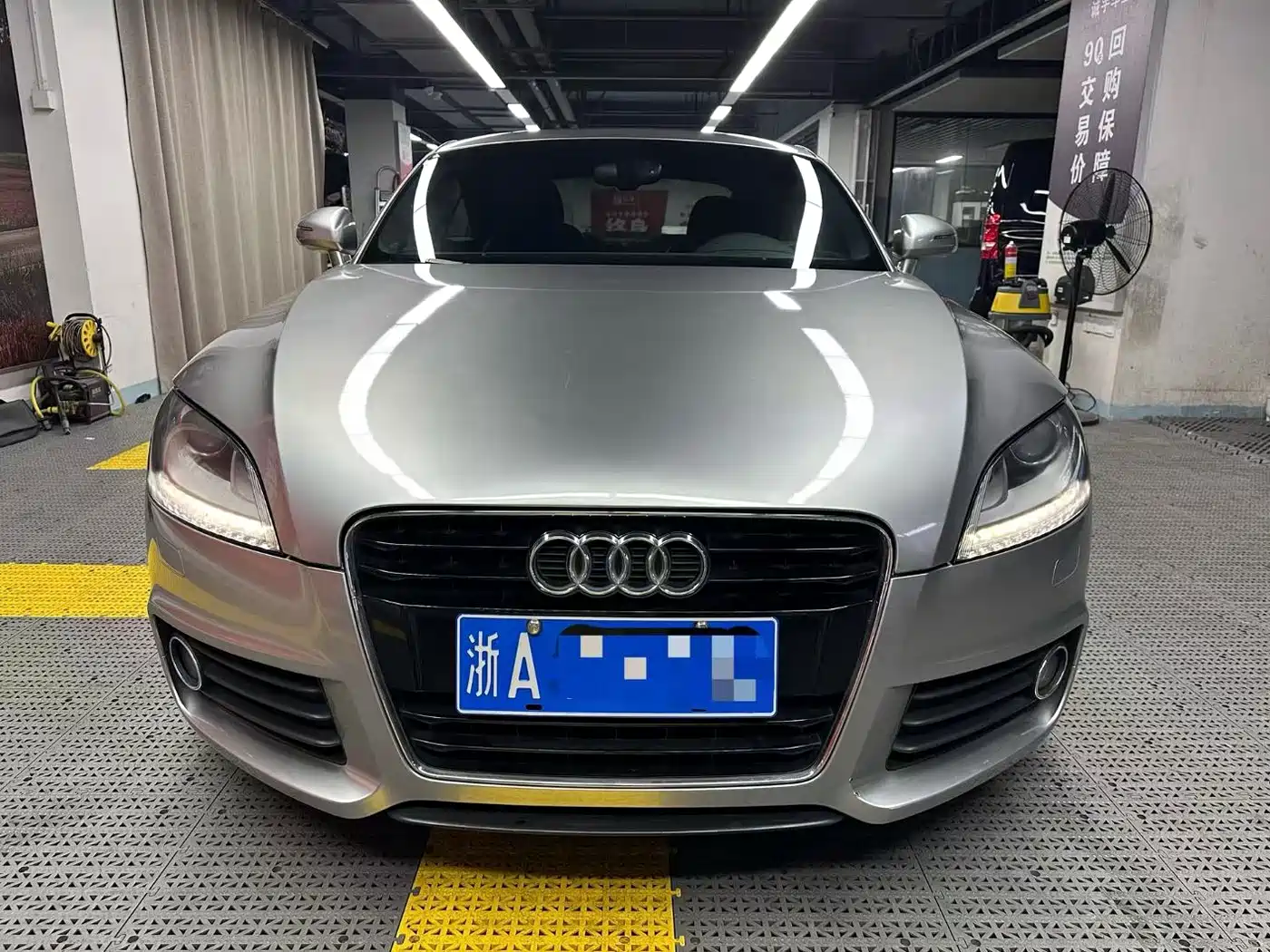 Фото 12 - Audi TT