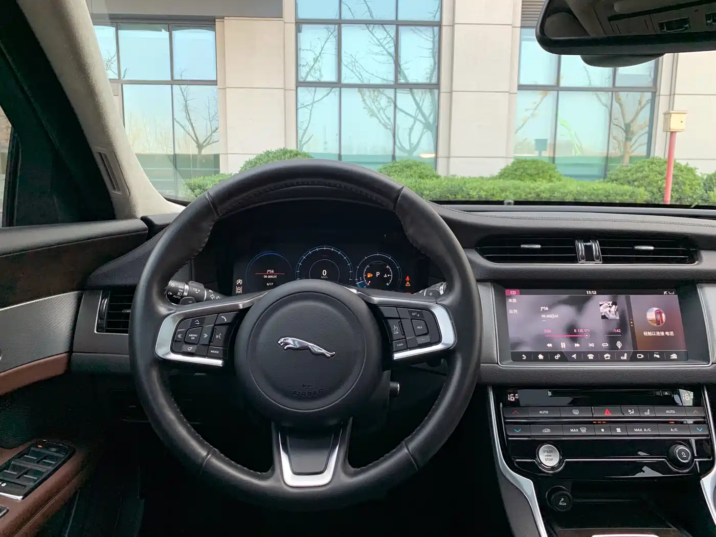 Jaguar XFL 2018 XFL 2.0T 250PS Luxury фото 17