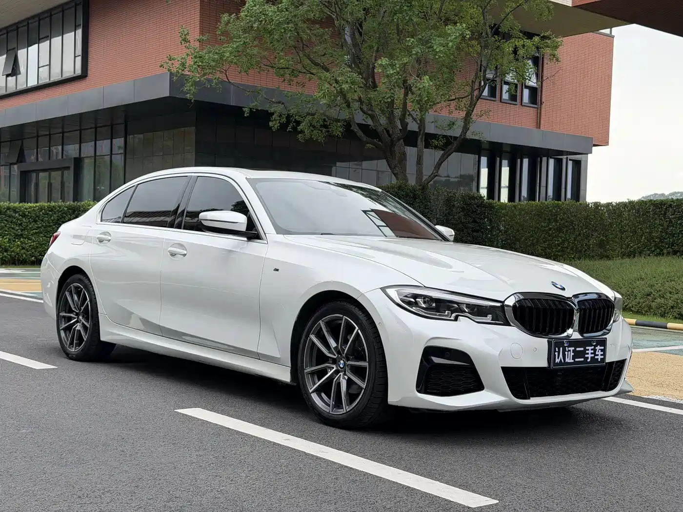 BMW 3 Series 2021 Facelift 325Li M Sport Package фото 3