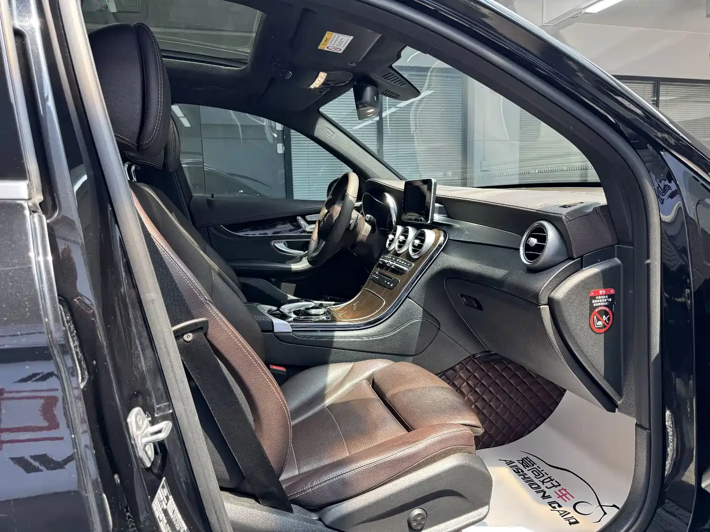 Mercedes-Benz GLC 2019 GLC 260 4MATIC Dynamic фото 12