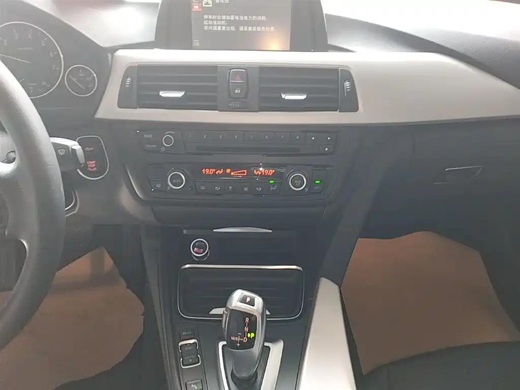BMW 3 Series 2015 320Li Super Joy Fashion фото 13