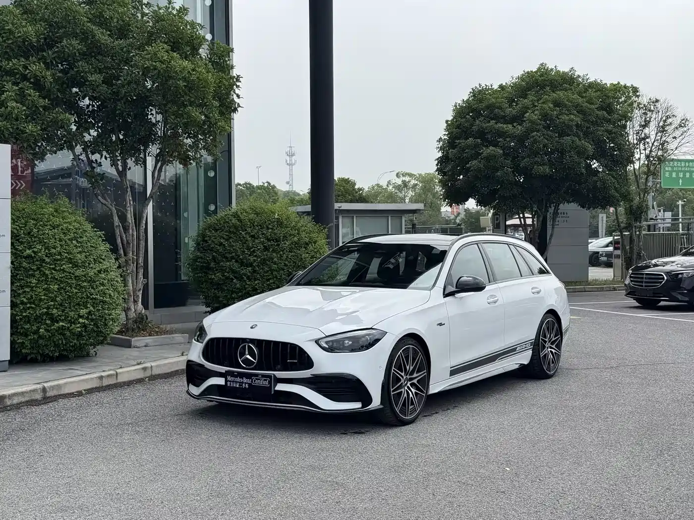 Mercedes-Benz C-Class AMG 2024 Facelift AMG C 43 4MATIC Wagon Special Edition фото 23