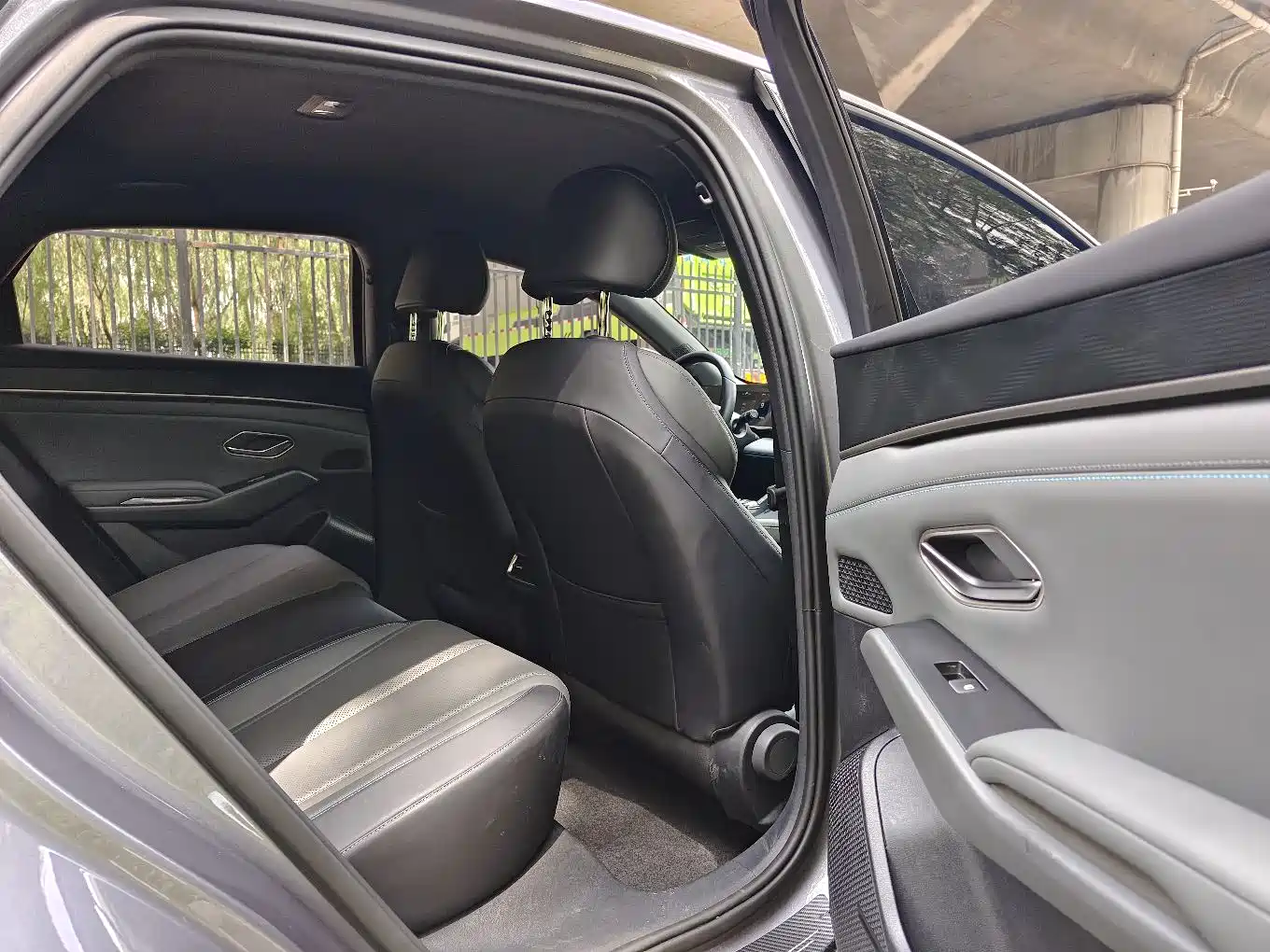 BYD Qin L 2024 DM-i 80KM Leading Edition фото 18