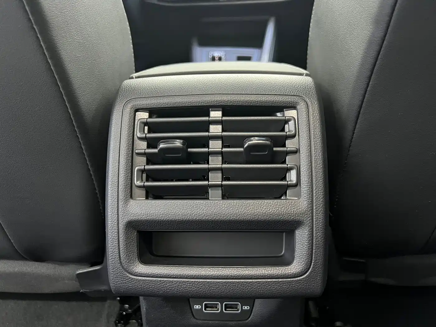 Volkswagen Golf 2023 280TSI DSG Pro фото 12