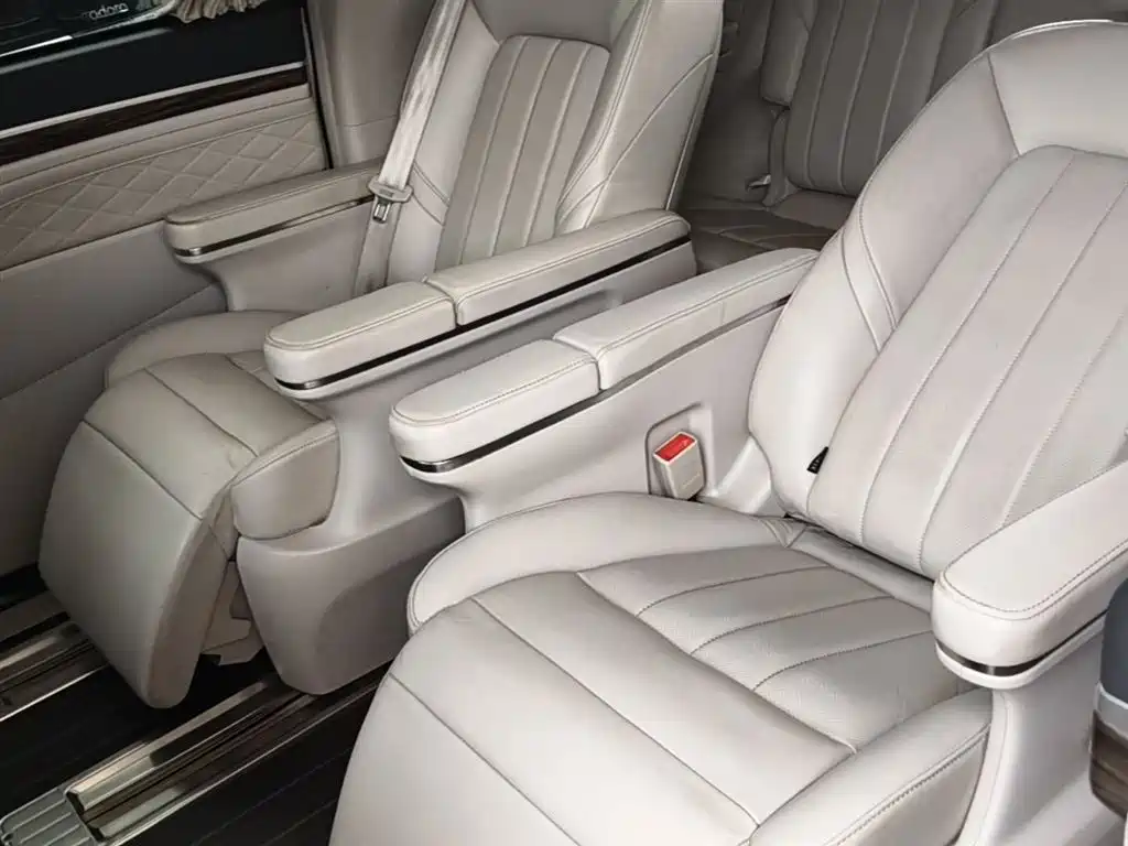 GAC Trumpchi Trumpchi M8 2018 320T Flagship Edition фото 17