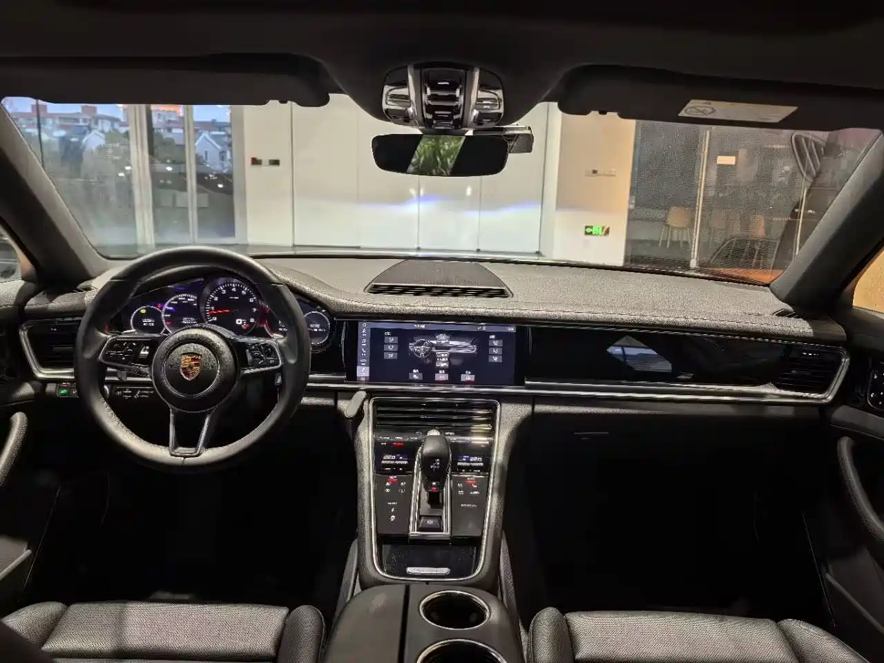 Porsche Panamera 2017 Panamera 4 Executive Long Wheelbase 3.0T фото 8