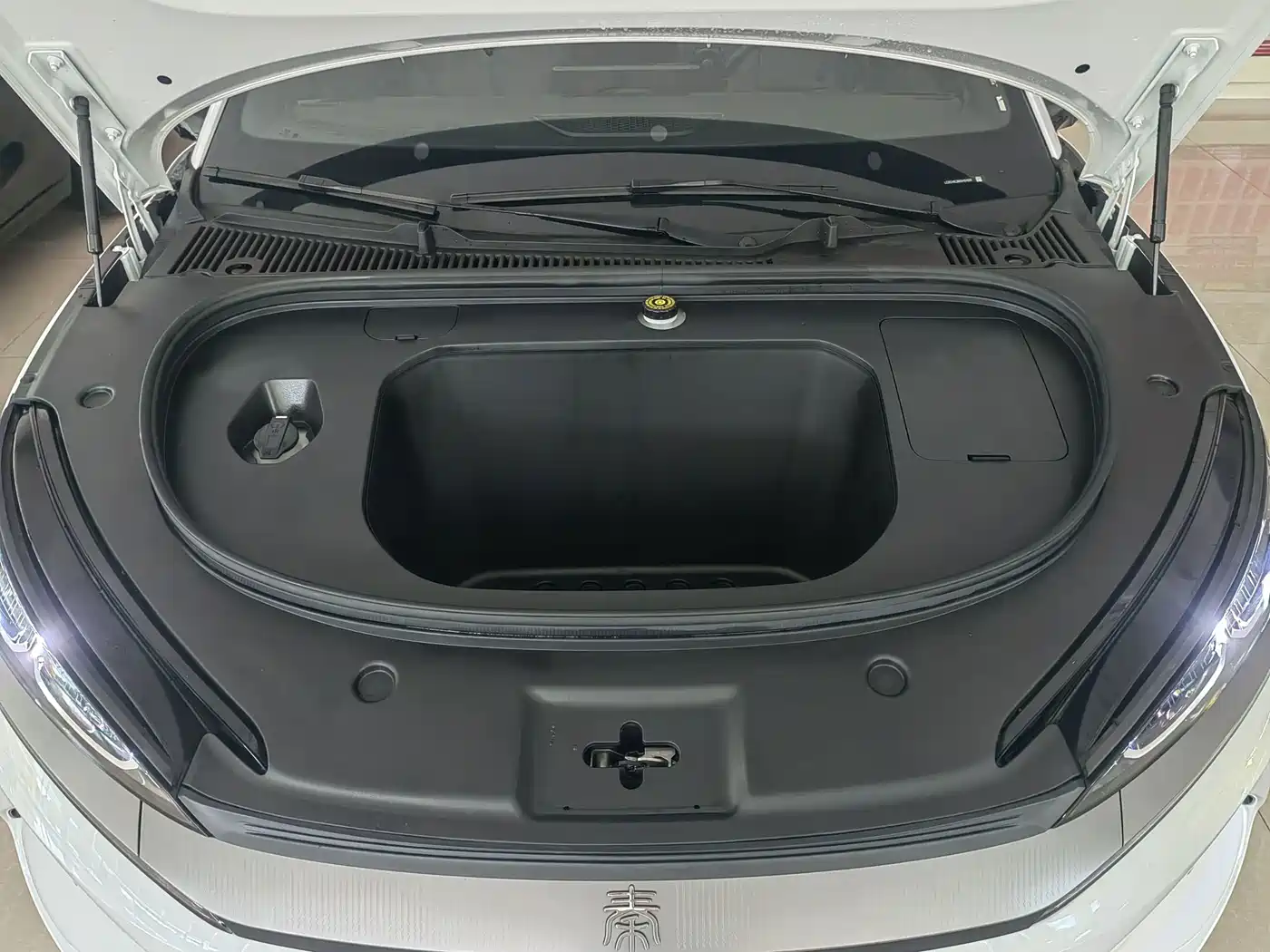 BYD Qin L 2026 2025 EV 470KM Leading Edition