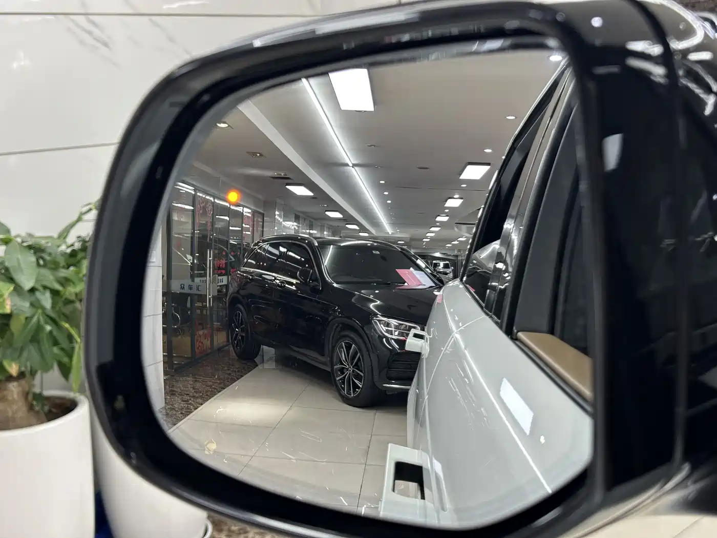 Land Rover Range Rover Sport 2024 400PS Dynamic SE фото 22