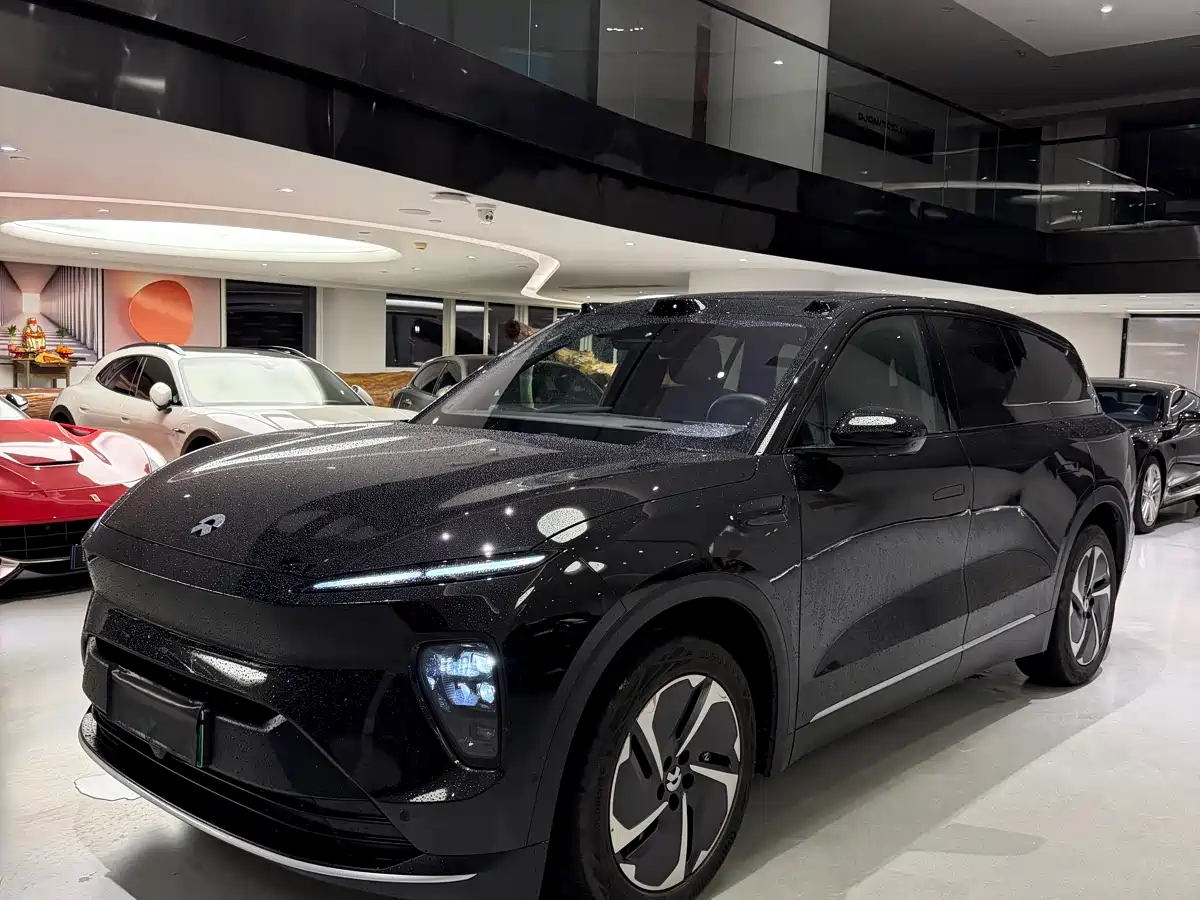 NIO ES8 2024 75kWh