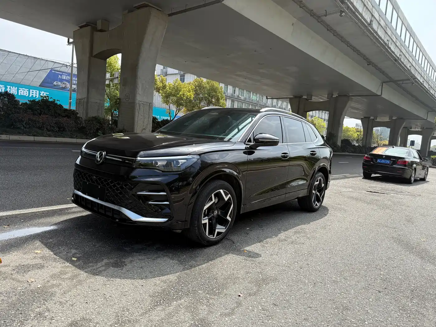 Volkswagen Tiguan L 2025 PRO 380TSI 2WD R-Line Smart Leader Edition