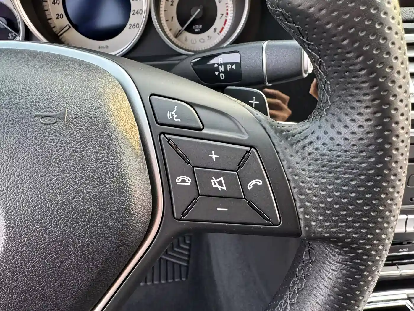 Mercedes-Benz E-Class 2015 E 260 L Sport фото 10