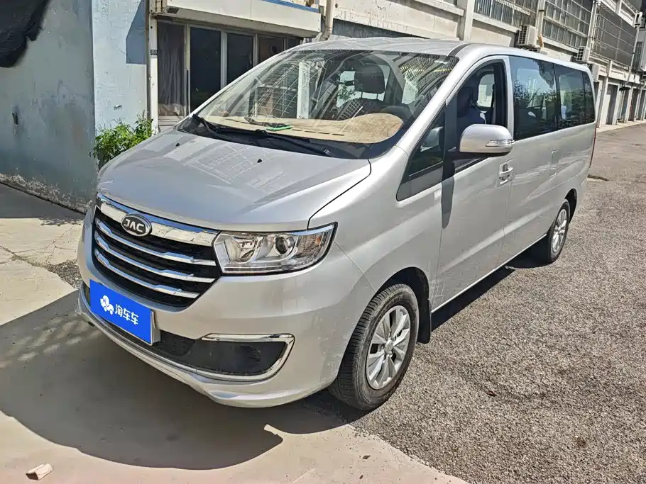 Фото 1 - JAC Refine M3