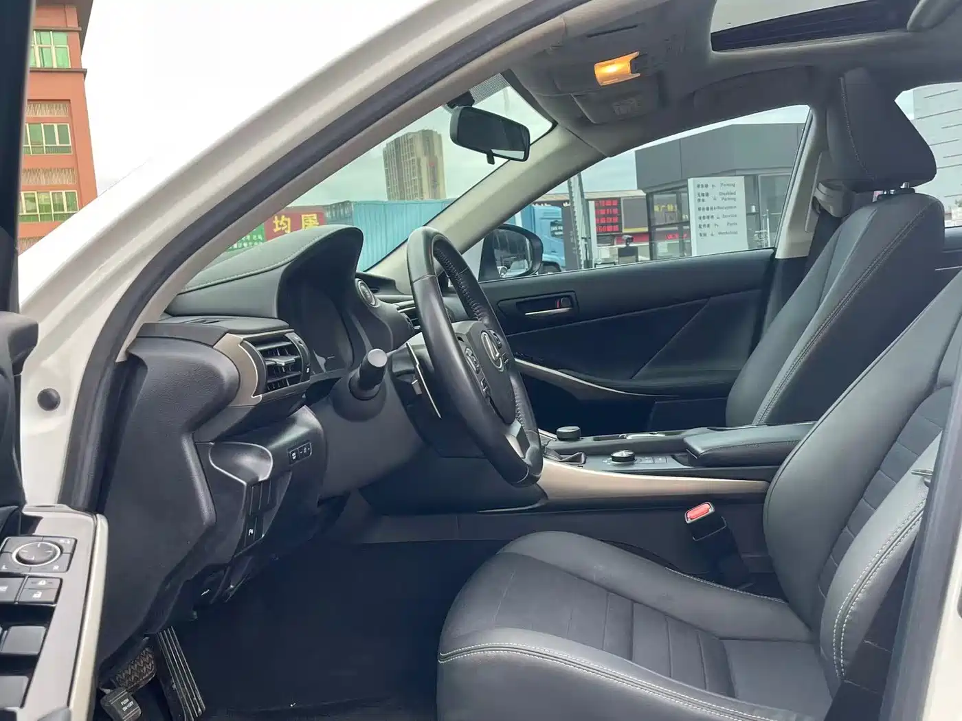 2019 Lexus IS