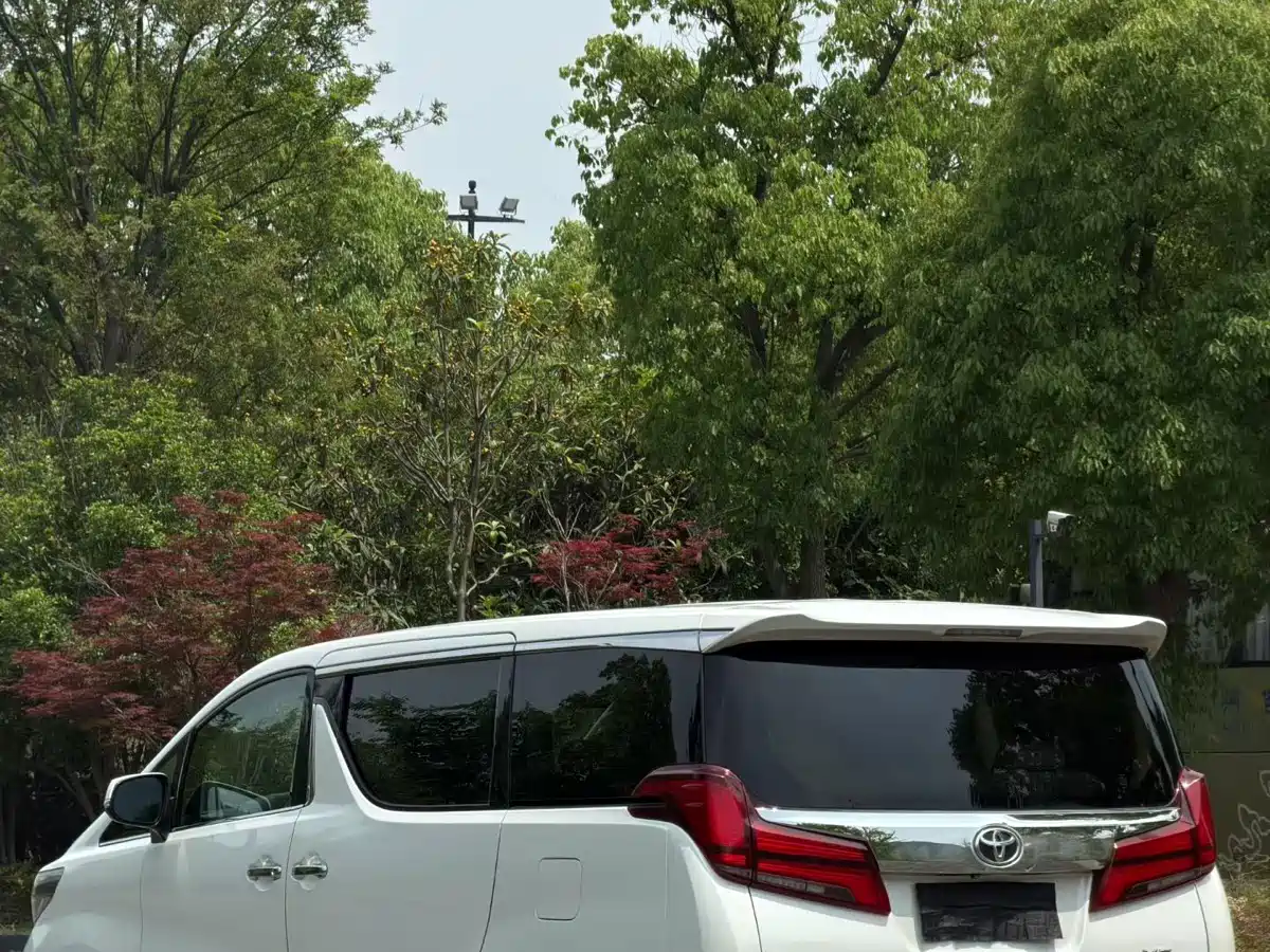 Toyota Alphard 2018 Facelift 3.5L Luxury Edition фото 3