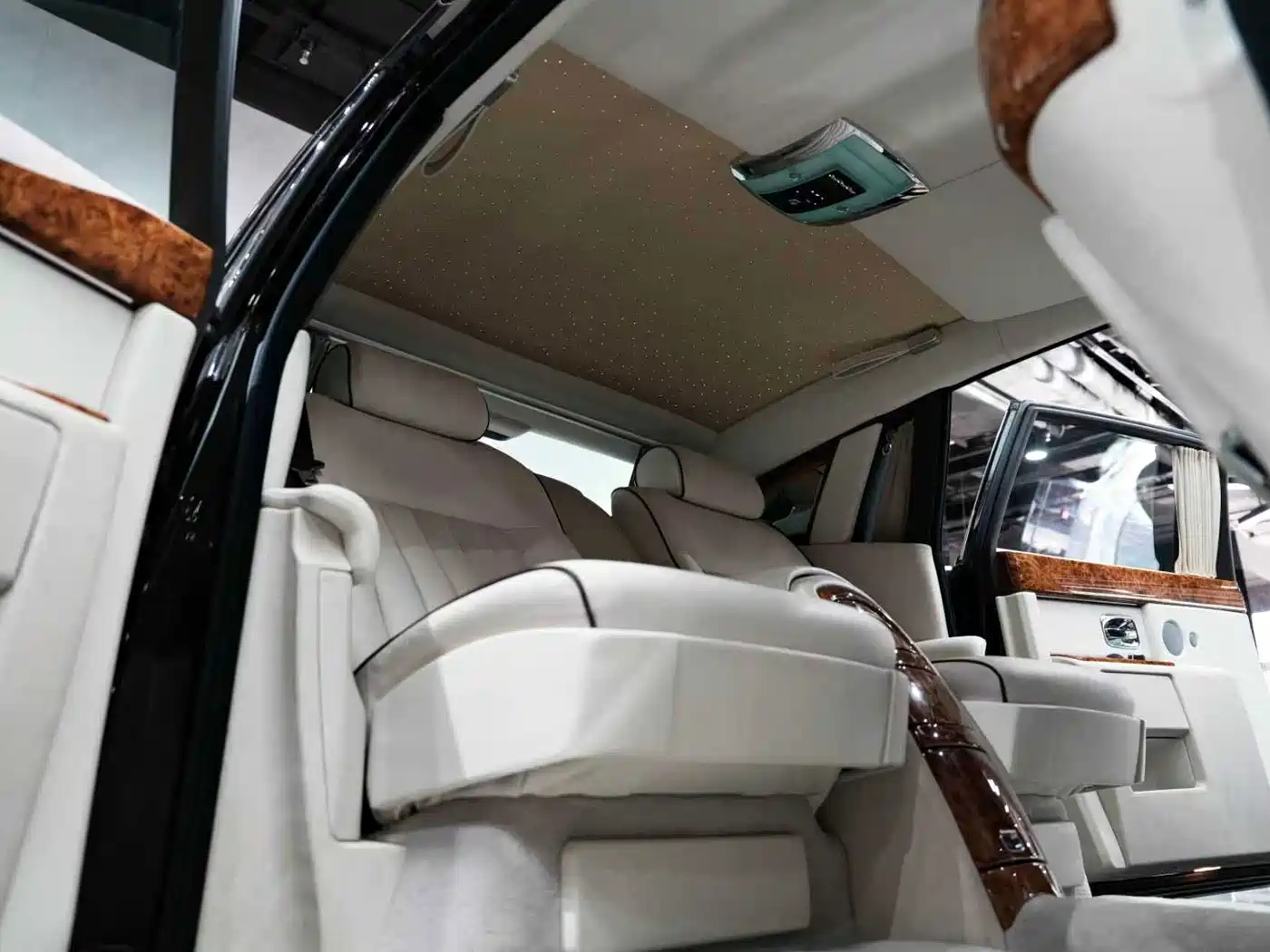 Rolls-Royce Phantom 2011 2006 6.7L Extended Wheelbase EWB