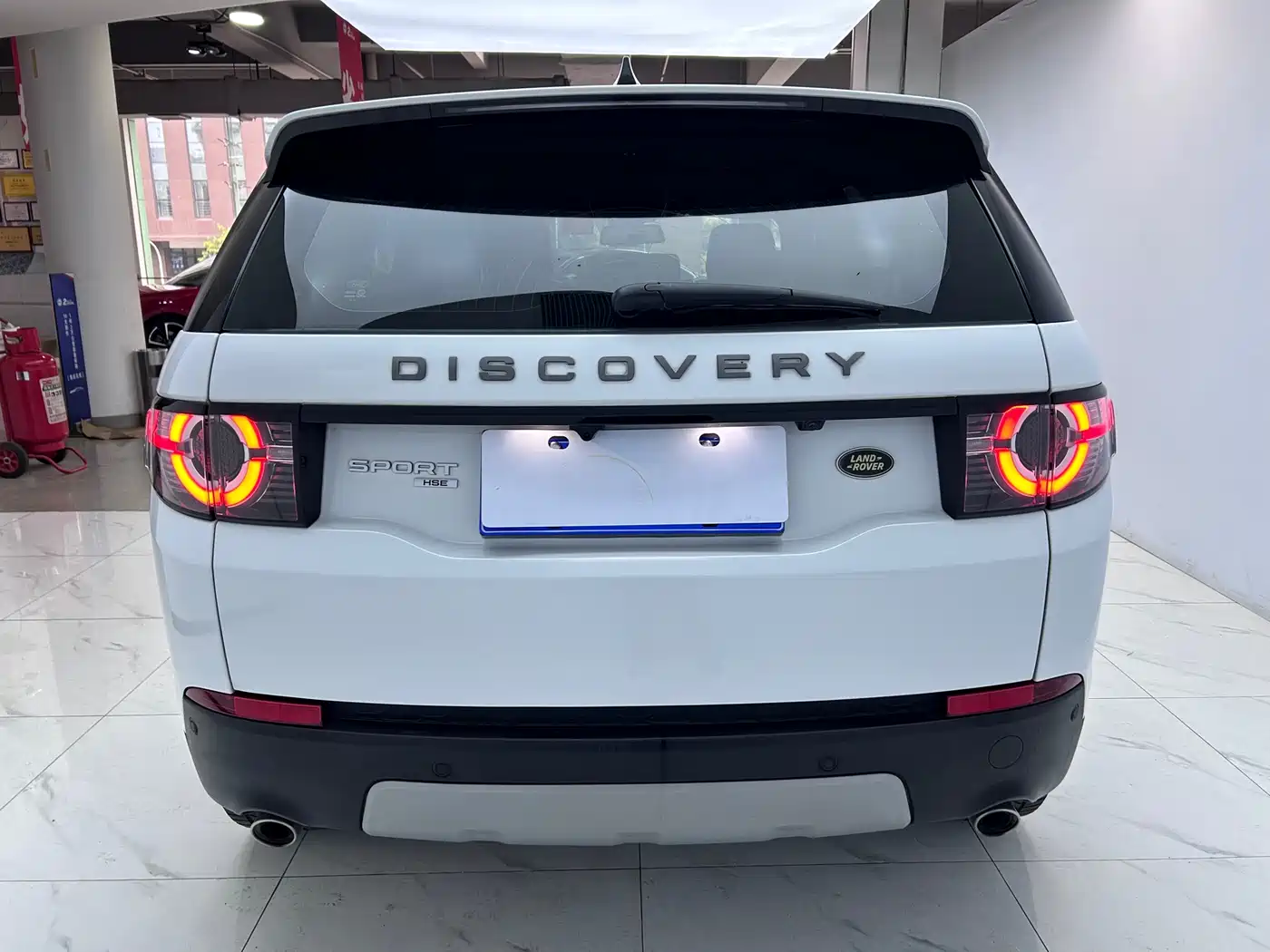 Land Rover Discovery Sport 2018 240PS HSE Edition фото 6