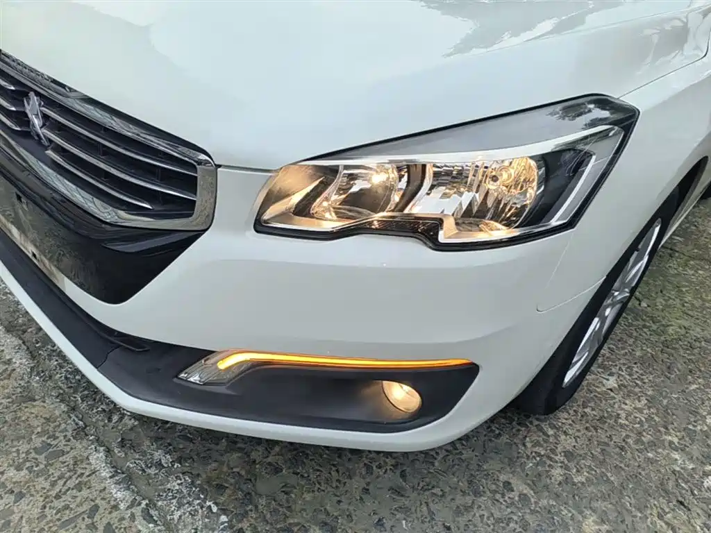 Peugeot 508 2015 1.6THP Auto Excellence Edition фото 23