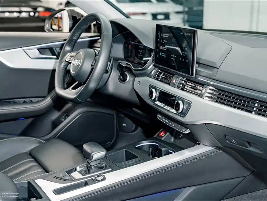 Audi A4L 2022 40 TFSI Luxury Dynamic фото 18