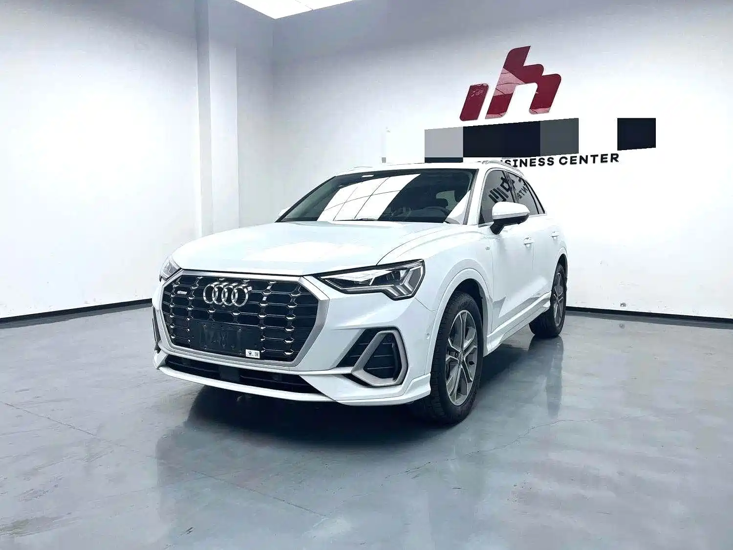 Фото 1 - Audi Q3