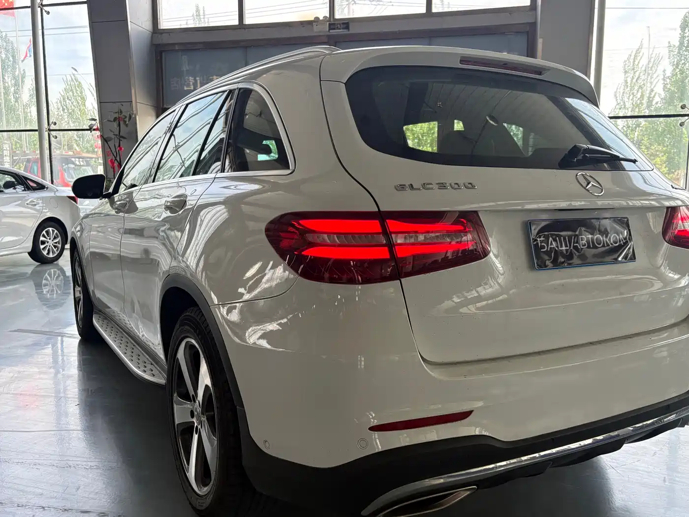 Mercedes-Benz GLC 2017 GLC 300 4MATIC Dynamic фото 5