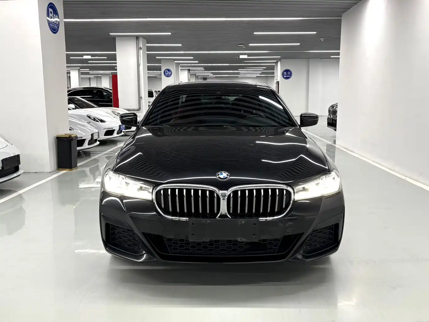 BMW 5 Series 2022 530Li Leading M Sport Package фото 2