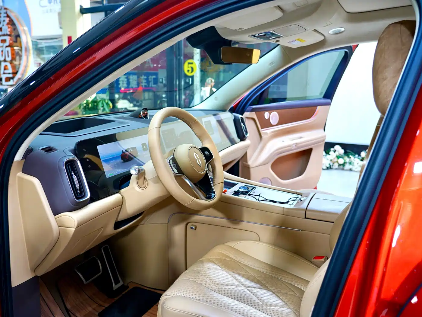 AITO Wenjie AITO M9 2024 Model Extended Range Ultra Edition 52kWh 5-Seater фото 4