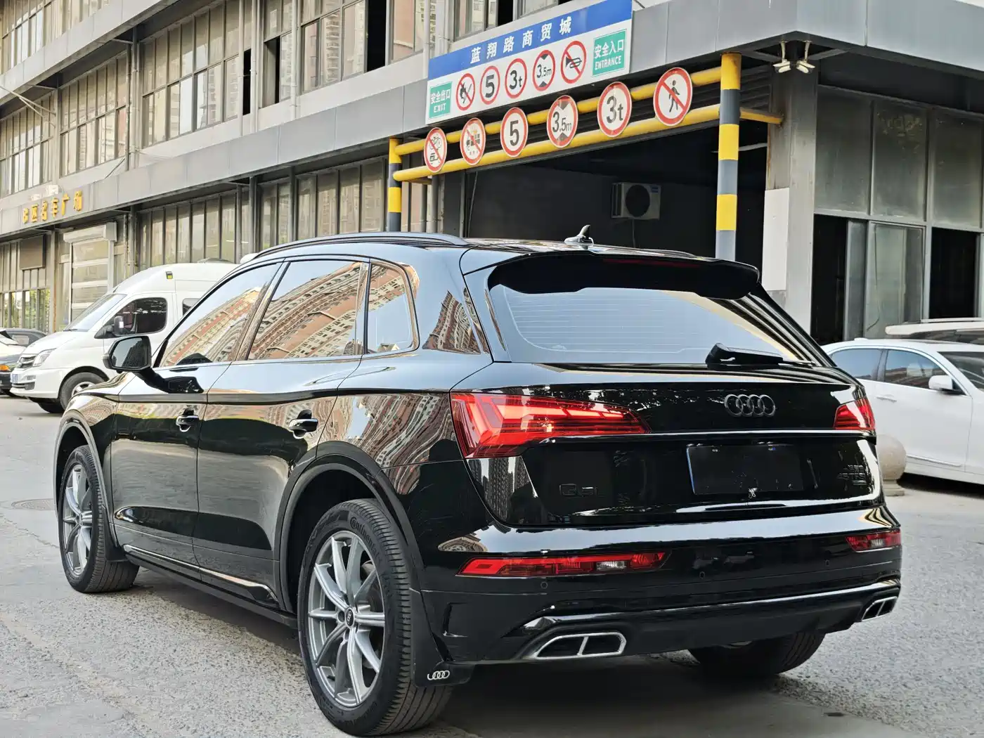 Audi Q5L 2023 40T Luxury Dynamic фото 10