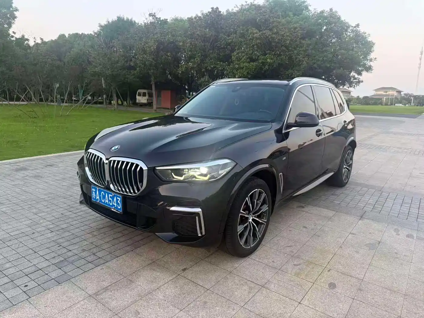 BMW X5 2023 xDrive 30Li M Sport Package