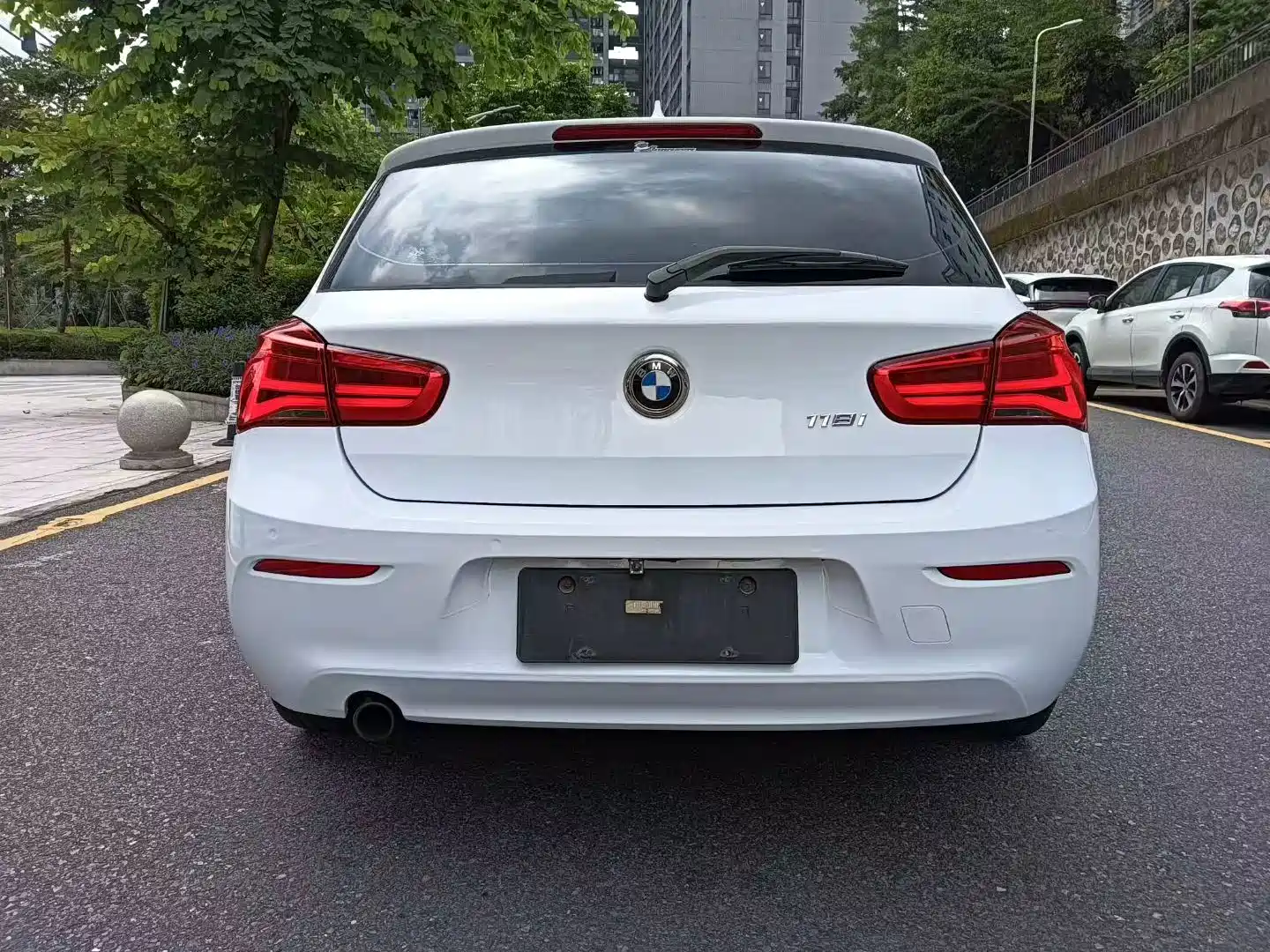 صورة 5 - BMW 1 Series (Import)