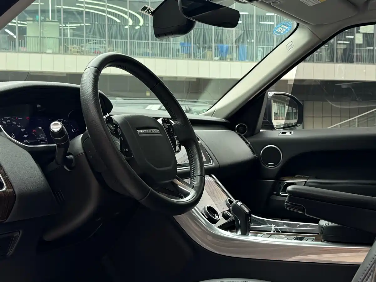 LAND ROVER RANGE ROVER SPORT NEW ENERGY