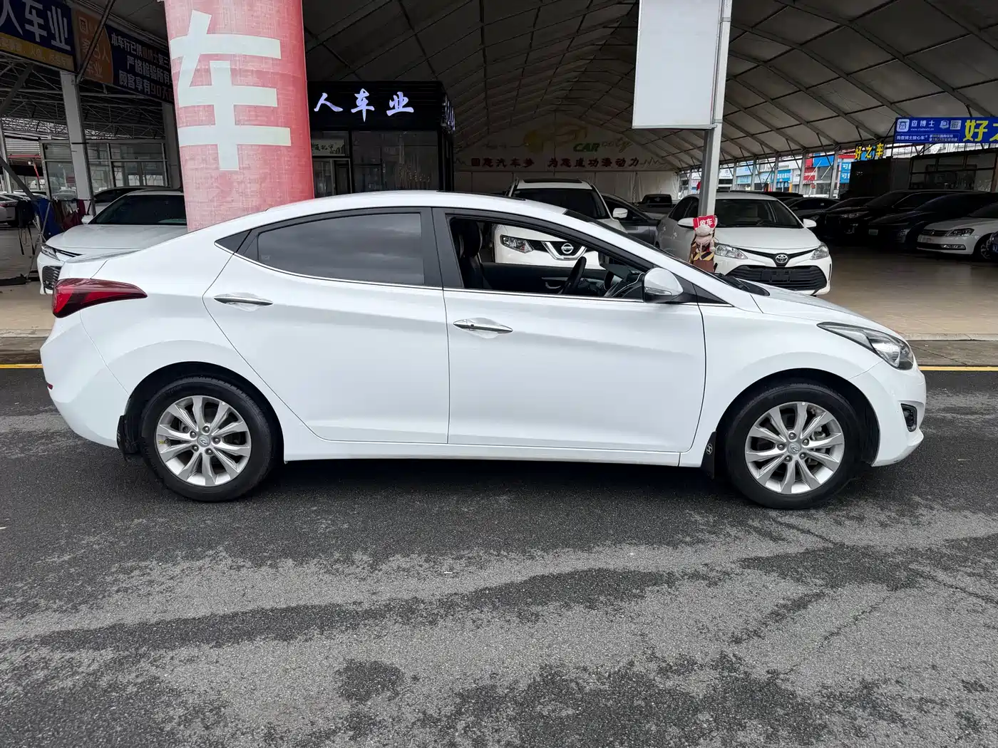 Hyundai Langdong 2016 1.6L Automatic Premium Edition фото 14