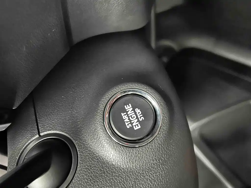 Škoda Karoq 2023 TSI280 Luxury Edition фото 4