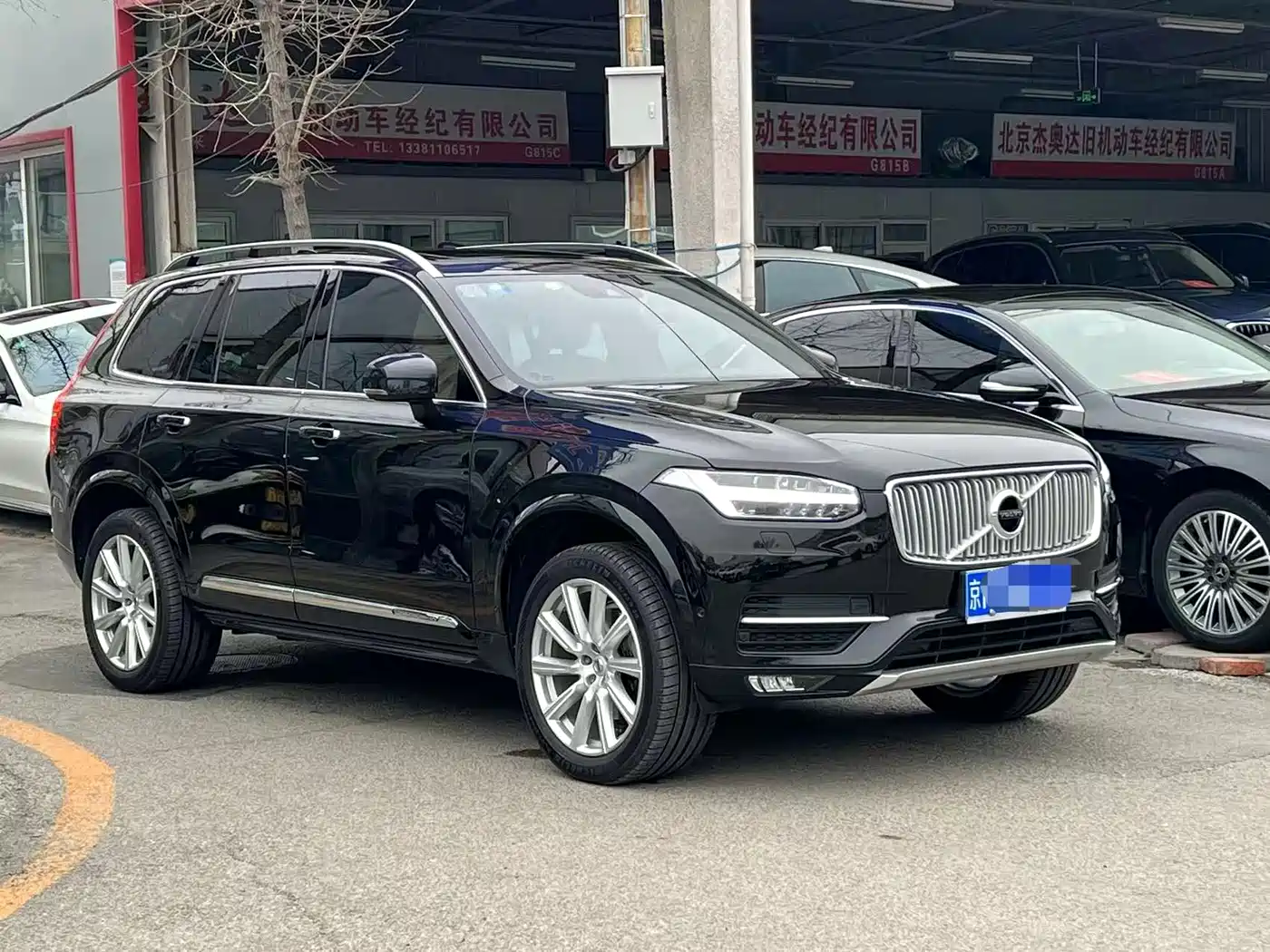 VOLVO XC90
