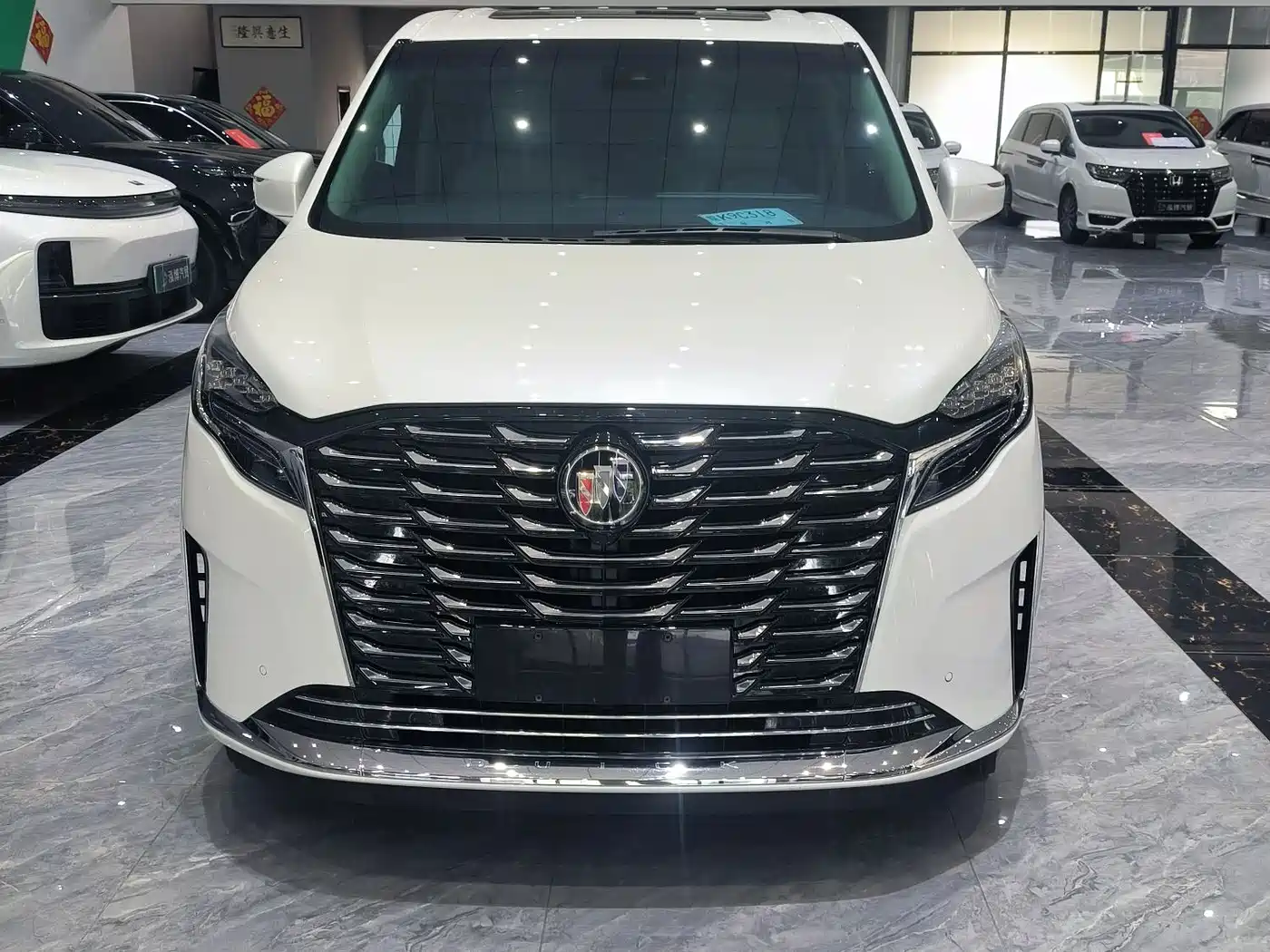 Buick GL8 2023 ES Landmaster Exclusive фото 2