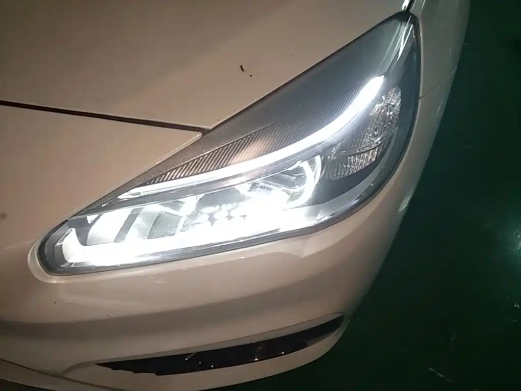 BMW 2 Series Tourer (Import) 2015 2015 218i Sport Design Package