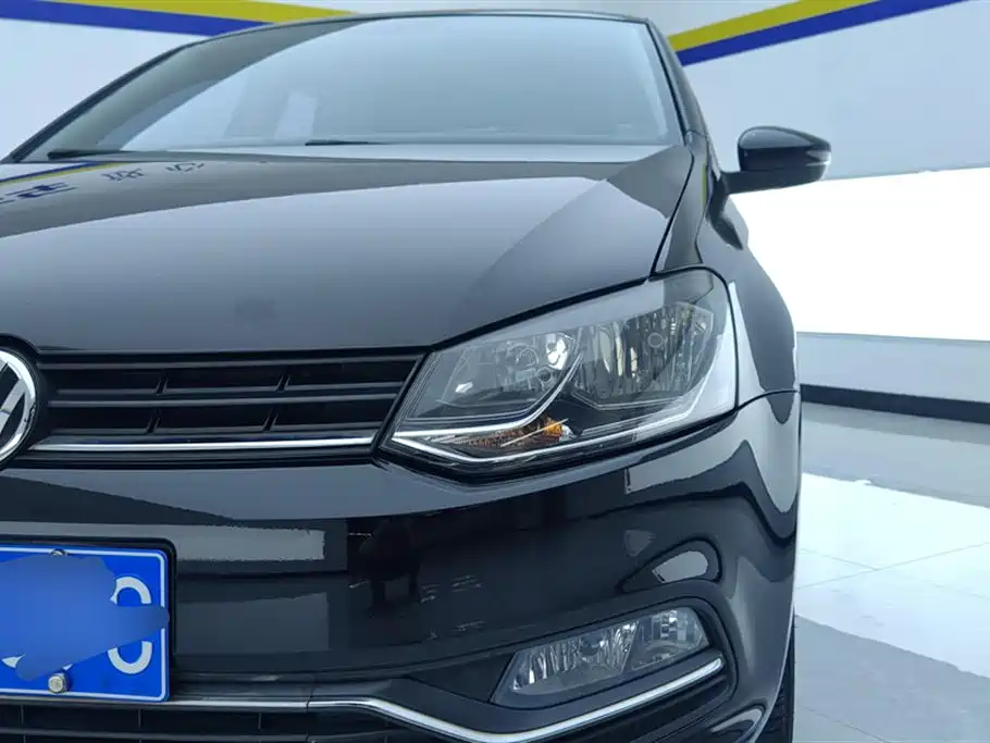 Volkswagen Polo 2014 1.4L Automatic Comfort Edition фото 5